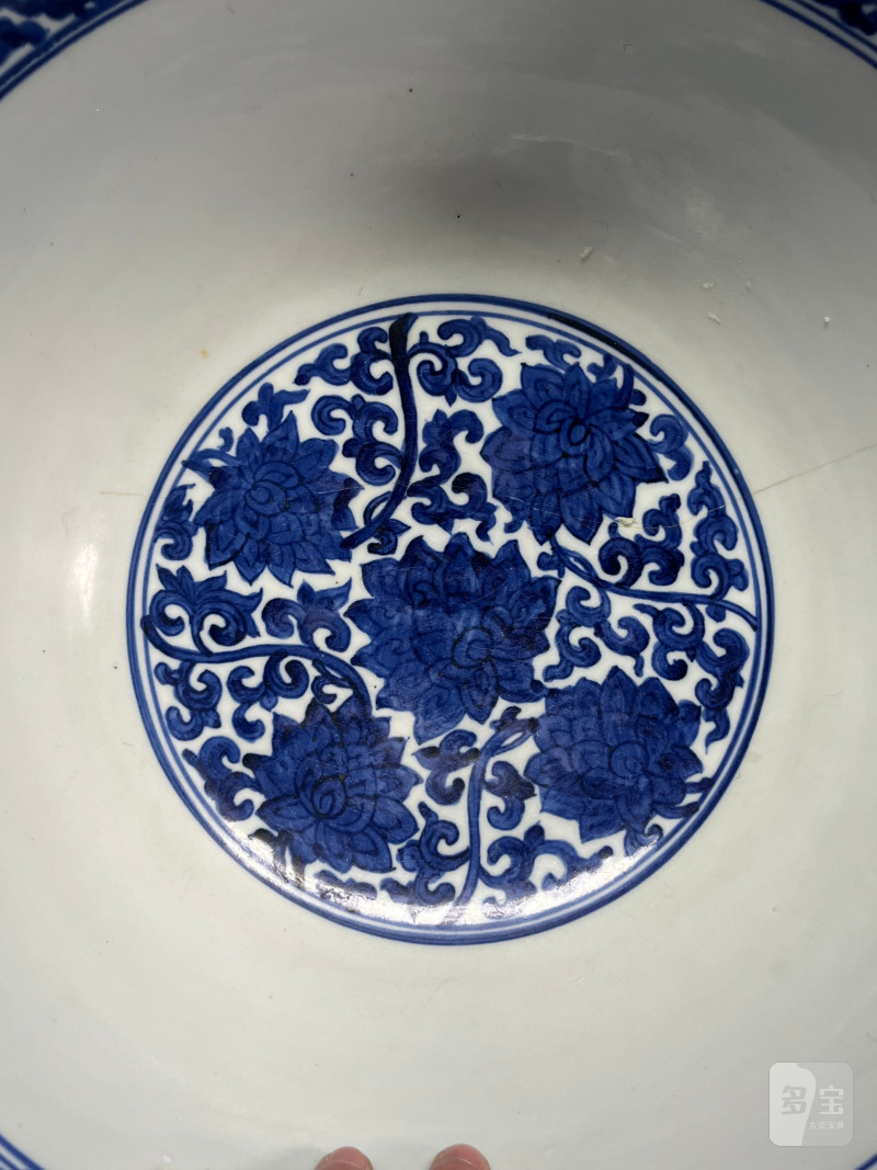 明嘉靖 青花缠枝莲纹大碗 - 图13